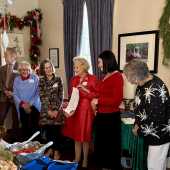 Use the arrows or slide the photo to see more